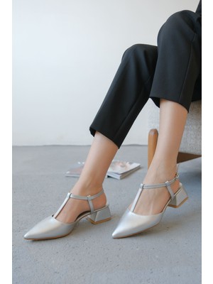 Moda Adam Kadın Moment Kısa Topuku Ayakkabı - Gümüş