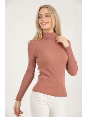 Vegenze Kadın Gül Kurusu Boğazı Fırfırlı Fitilli Merdiven Desenli Triko Kazak