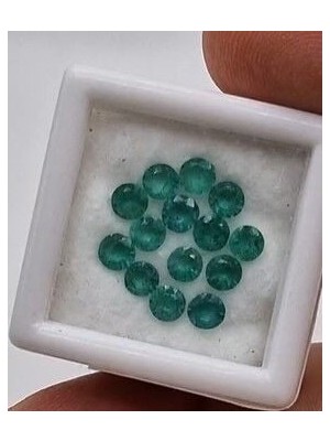 Aries 2.75 Ct Tw. 14PCS Lot 3.8 To 4.0  mm Round Natural Emerald