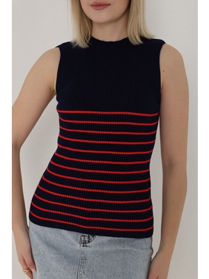 Vegenze Kadın Lacivert Çizgili Sıfır Kol Triko Body Kazak