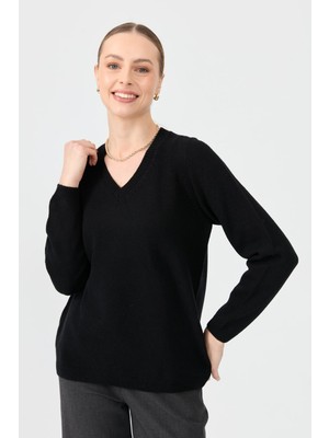 Desen Triko Kadın V Yaka Klasik Yün Kazak Siyah