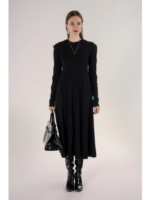 Uzun Kollu Midi Örme Elbise