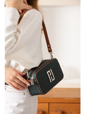 Just Polo Kadın Yeşil Taba Çapraz Askılı 2 Bölmeli Kutu Mini Omuz ve El Çantası PBU5024