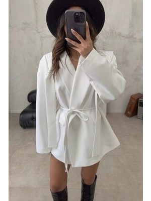 Kadın Yeni Sezon Kuşaklı Bağlama Detay Oversize Ceket