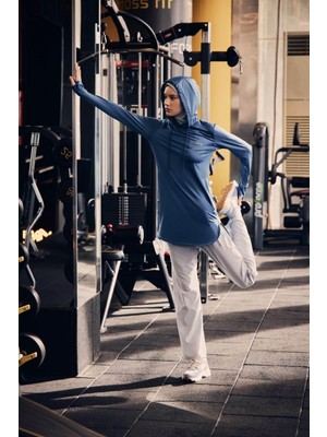 Haşema Active Uzun Kollu Kapüşonlu Mavi Tesettür Antrenman Tişörtü Polyester Malzeme ile Özel Tasarım