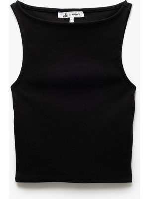 Koton Kayık Yaka Kolsuz Kaşkorse Crop Üst