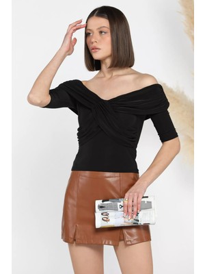 Gülseli Madonna Yaka Drapeli Kadın Crop Bluz