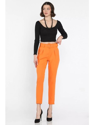 Gülseli Kemerli Kadın Kumaş Pantolon
