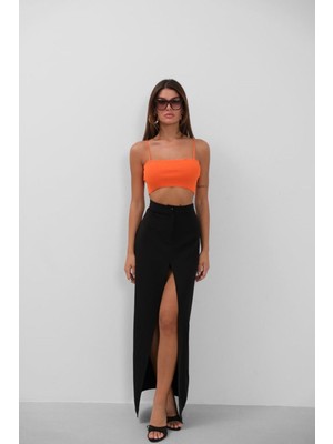 Tanla Ince Askılı Crop Top