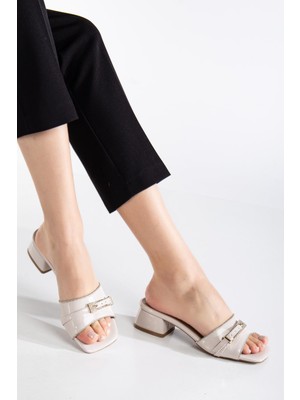 Suins Carter Model Taşlı Toka Detaylı Terlik
