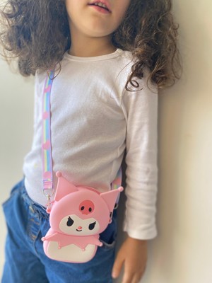 Kız Çocuk Sanrio Kuromi Figürlü Çıkartılabilir Ayarlanabilir Askı Silikon Pembe Çapraz Çanta Cüzdan
