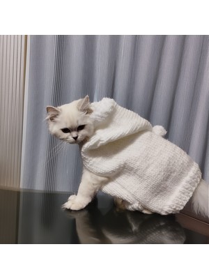 Lady Fify Kedi ve Köpek için Kürklü Kapüşonlu Beyaz Kazak