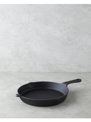 English Home Hecha Demir Döküm Yuvarlak Tava Siyah