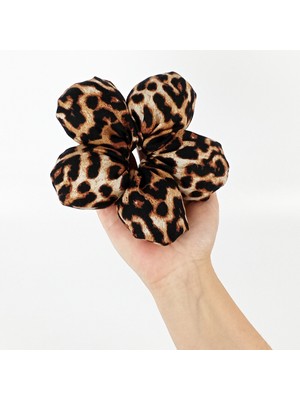 Woodycord El Yapımı Leopar Desenli Pofuduk Scrunchie Toka - Tarzınızı Yansıtın!