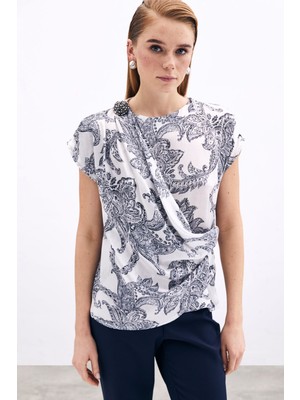 Aksesuar Detaylı Bluz - Ekru