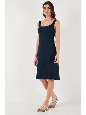 Lela Streç Slim Fit Kare Yaka Kalın Askılı Midi Boy Elbise Bayan Elbise 5866102