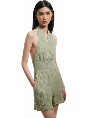 Koton Gipeli Cepli Dokulu Kruvaze Halter Yaka Mini Şort Tulum