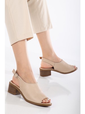 Analin Shoes Kadın  Deri Toka Detaylı Bilekten Bağlı Sandalet - Bej