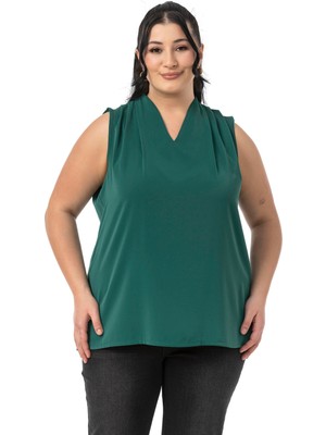 Disentis Modest Büyük Beden Omzu Pile Detaylı V Yaka Kolsuz Kırmızı Bluz