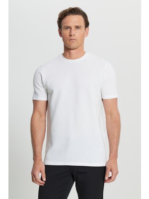 Pamuklu Slim Fit Dar Kesim Bisiklet Yaka Esnek Tişört