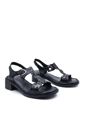 Bulldozer B251674  Deri Cırtlı Kadın Siyah Topuklu Sandalet