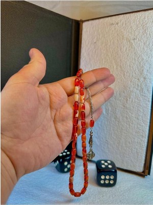 Anemore Collection Ateş Kehribar Tesbih Kırmızı-Beyaz Renkli Kapsül Kesim T-85