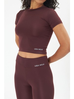Lesa Wear Soft Touch Bedene Oturan Spor Crop T-Shirt Short Fitted