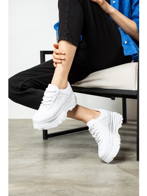 Günlük Kadın Spor Ayakkabı Yüksek Taban 6 cm Sneaker Siyah - Beyaz - Bej - Rugan - Süet 001