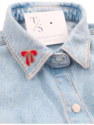 Tasarım Sentezi Rozet Metal Broş Fiyonk Fular Kurdela Kırmızı Yaka Okul Çantası Kıyafet Şapka Aksesuar