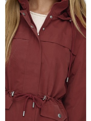 Only Onlnewstarline Regular Fit Kapüşonlu Cepli Mevsimlik Mont Bayan Mont 15218612