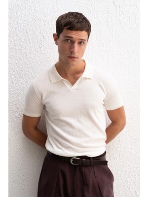 Polo Yaka Triko Beyaz T-Shırt