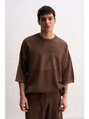 Logo Detaylı Triko Kahverengi T-Shırt