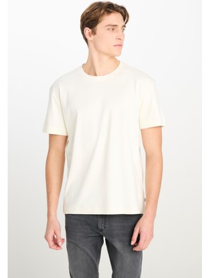 %100 Pamuk Relaxed Fit Geniş Kesim Bisiklet Yaka Ekru Basic T-Shirt