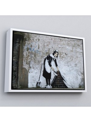 Marsilyan Çerçeveli Banksy'nin Londra Sokaklarını Süpüren Temizlikçi Kadın Kanvas TABLOSU-5004