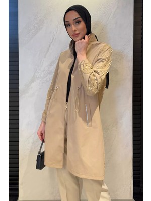 Julude Kadın Inci ve Taş Işlemeli Bel Büzgülü Tesettür Trençkot