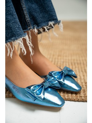 Heju Mavi Deri Fiyonk Detaylı Düz Topuklu Kadın Babet