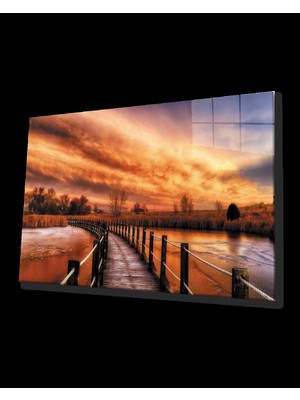 Marsilyan- Gün Batımı Manzarasında Ahşap Köprü