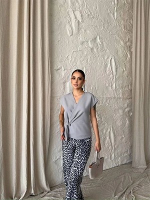 Defy Moda Yandan Bağlama Detaylı Kolsuz Bluz - Gri