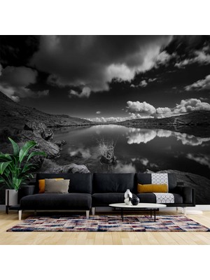 Siyah Beyaz Göl ve Gökyüzü Manzaralı Duvar Kağıdı