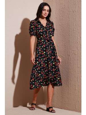 Lela Desenli Regular Fit Yırtmaçlı Midi Boy Kemerli Gömlek Elbise Bayan Elbise 6782106