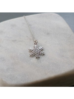 925 Ayar Gümüş Kar Tanesi Kolye