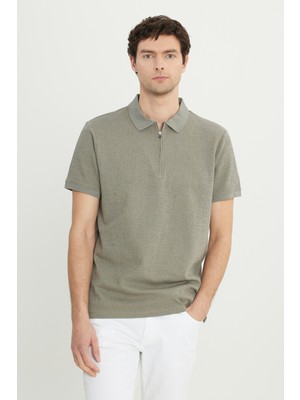 Altınyıldız Classics Erkek Haki Pamuklu Slim Fit Dar Kesim Fermuarlı Yaka Jakarlı Esnek Tişört