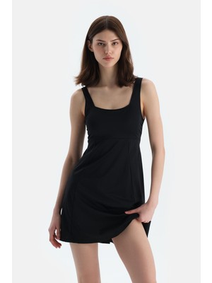 Dagi Siyah Kare Yaka Elbiseli Mayo