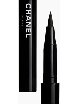 Chanel Yeni ve Eşsiz Formülü İle Uzun Süre Kalıcı Suya Dayanıklı 10 Noir