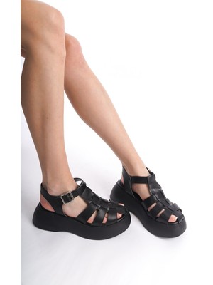 Limeo Siyah Yüksek Taban Üç Şeritli Önü Kapalı Tokalı Kadın Yazlık Dolgu Topuk Sandalet