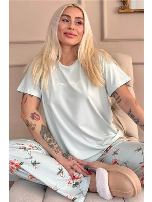 Pijama Evi Mint Spring Is My Life Çiçek Desenli Kısa Kollu Örme Kadın Pijama Takımı