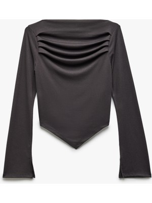 Koton Slim Fit Drape Detaylı Asimetrik Uzun Kollu Tişört