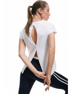 Koton Sırt Detaylı Baskılı Bisiklet Yaka Spor Tişört