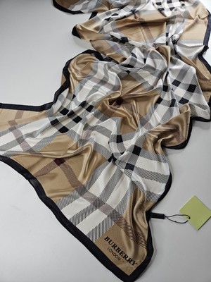 Burberry  Vual Ipek Şal Siyah Vizon