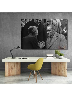 Atatürk ve Halk Temalı Siyah Beyaz Kanvas Tablo Modeli Yatay Duvar Tablosu